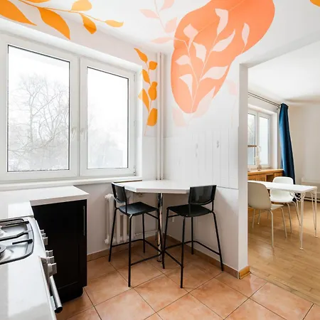 Mokotow Czarnomorska Homely By Bookinghost *